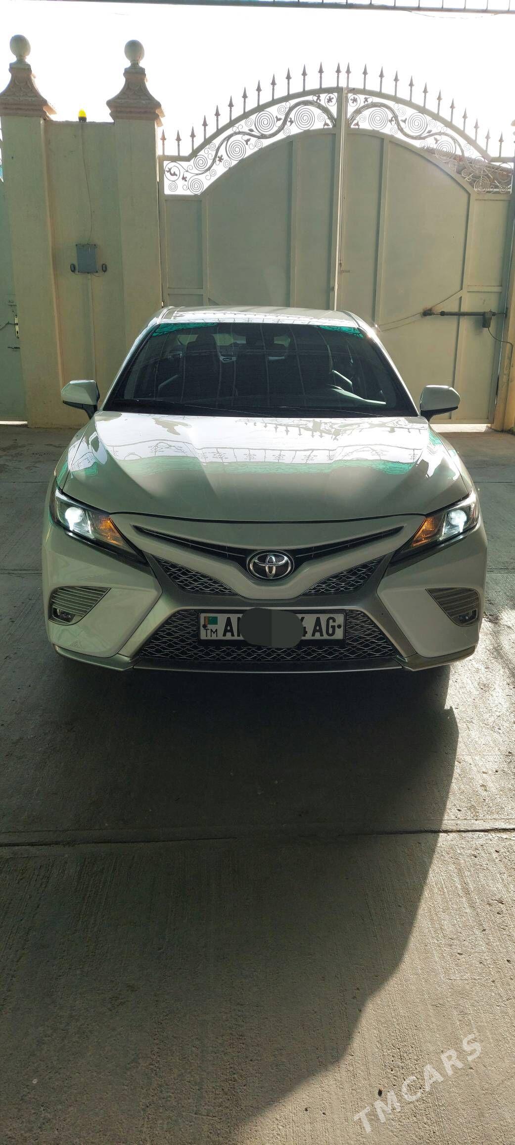 Toyota Camry 2020 - 265 000 TMT - Ашхабад - img 4