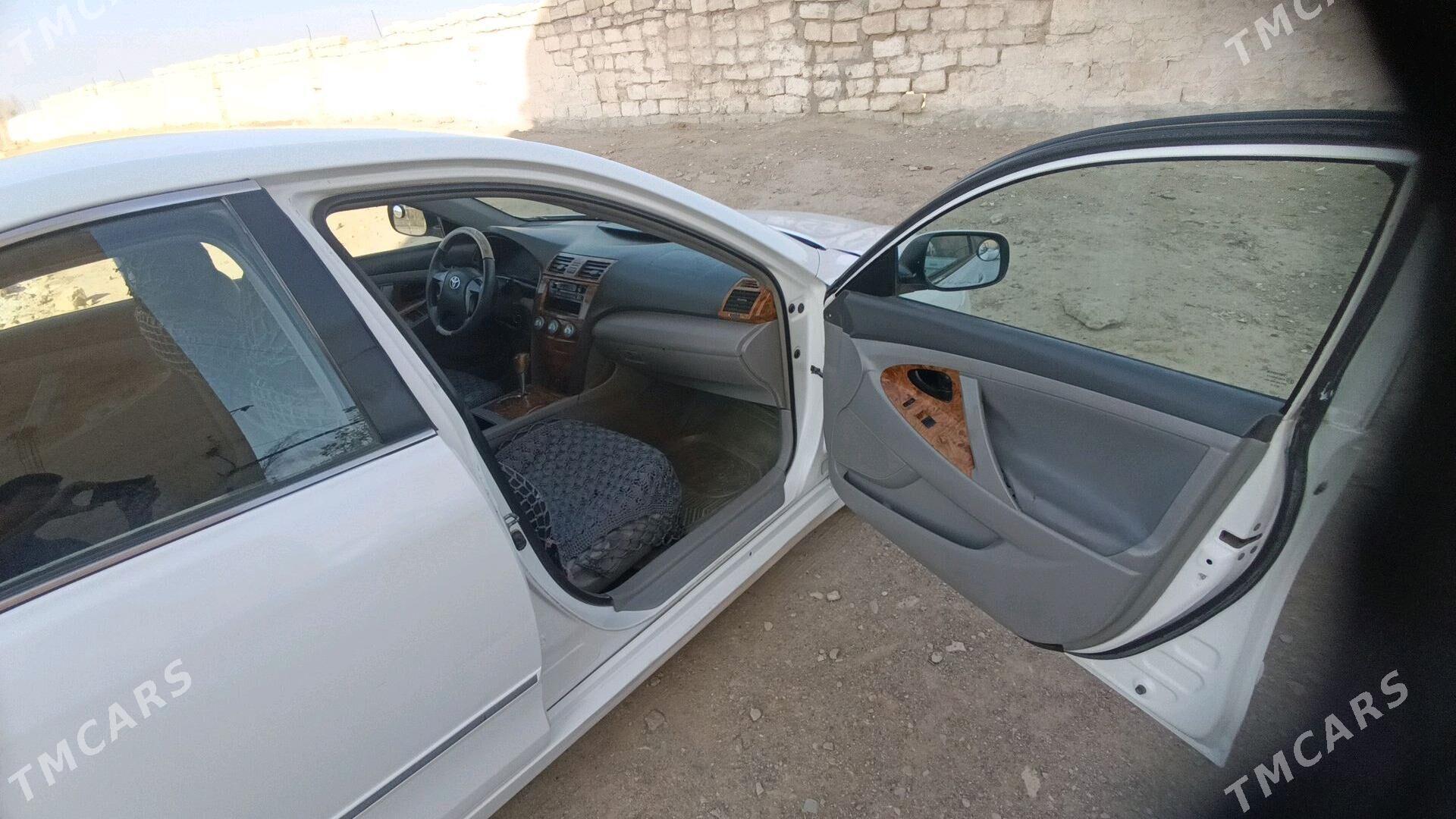 Toyota Camry 2010 - 130 000 TMT - Türkmenbaşy - img 8