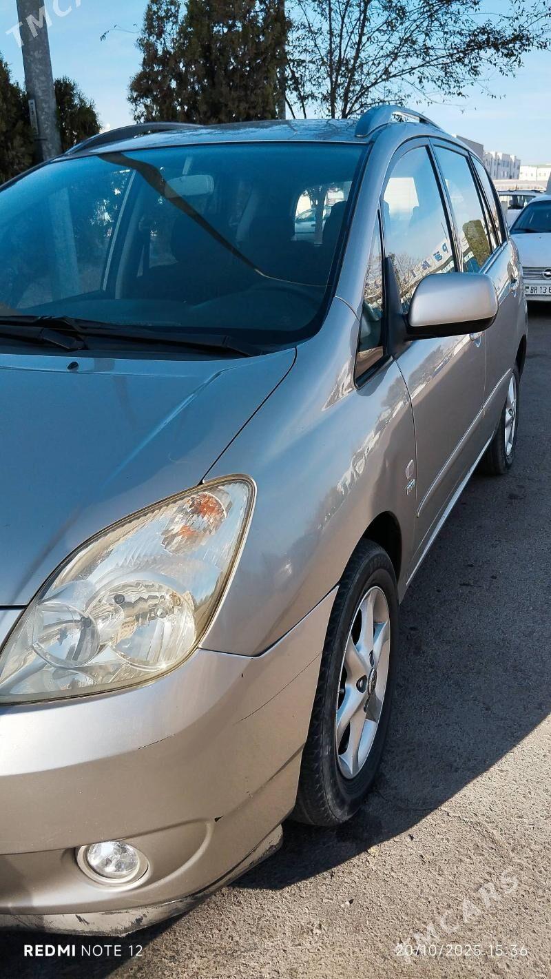 Toyota Corolla Verso 2003 - 110 000 TMT - Дашогуз - img 2