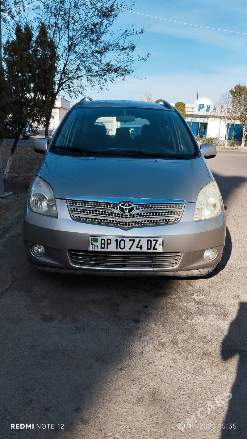 Toyota Corolla Verso 2003 - 110 000 TMT - Дашогуз - img 6