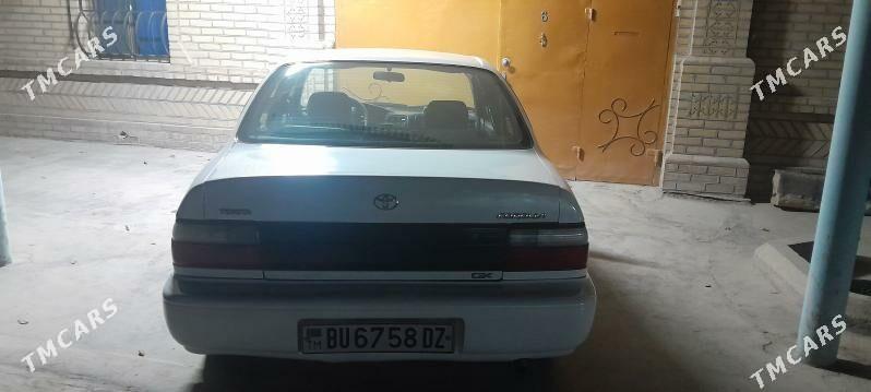 Toyota Corolla 1995 - 65 000 TMT - Акдепе - img 3