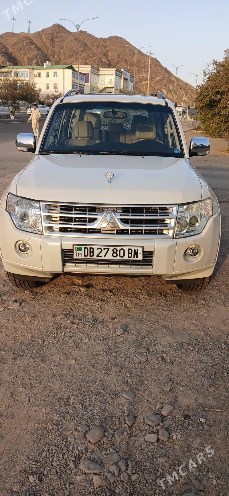 Mitsubishi Pajero 2012 - 250 000 TMT - Туркменбаши - img 6
