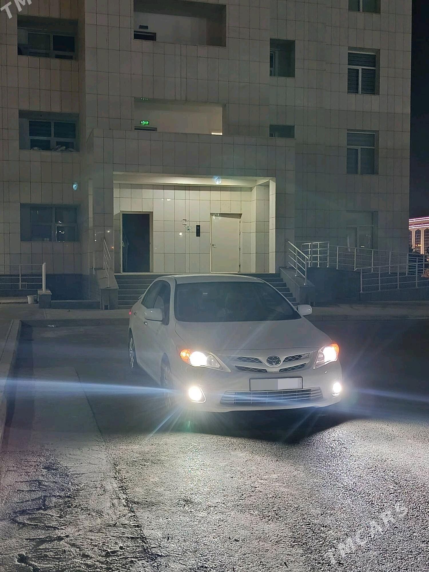 Toyota Corolla 2011 - 165 000 TMT - Бахарден - img 3
