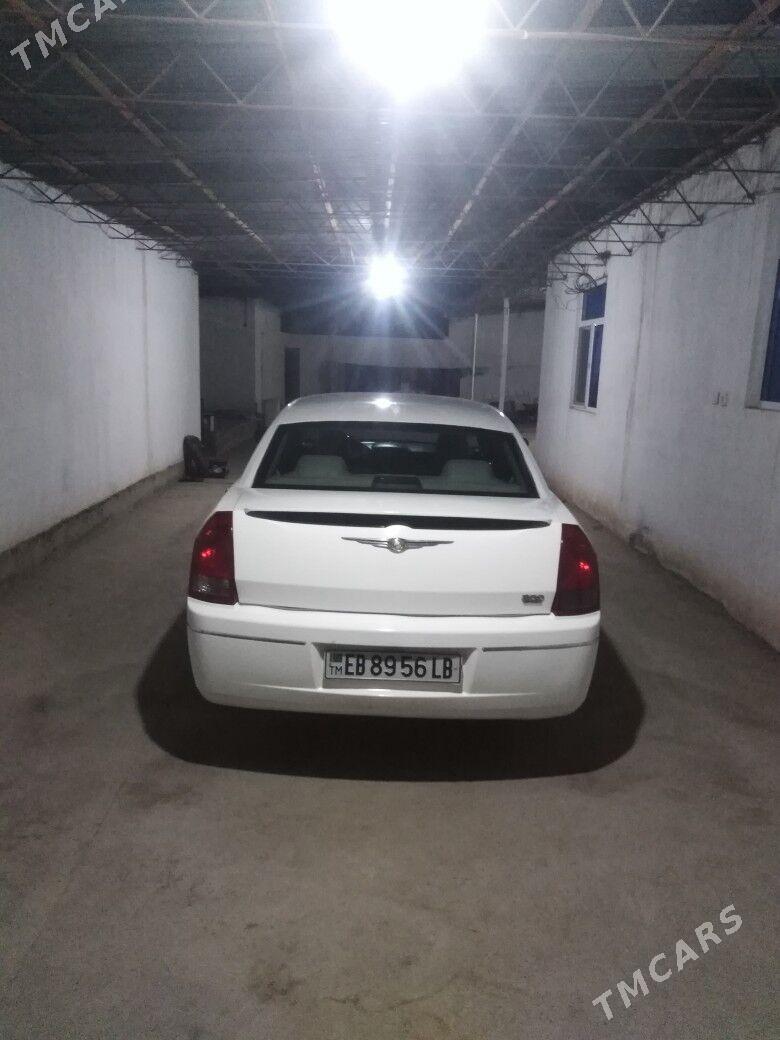 Chrysler 300C 2006 - 110 000 TMT - Saýat - img 3