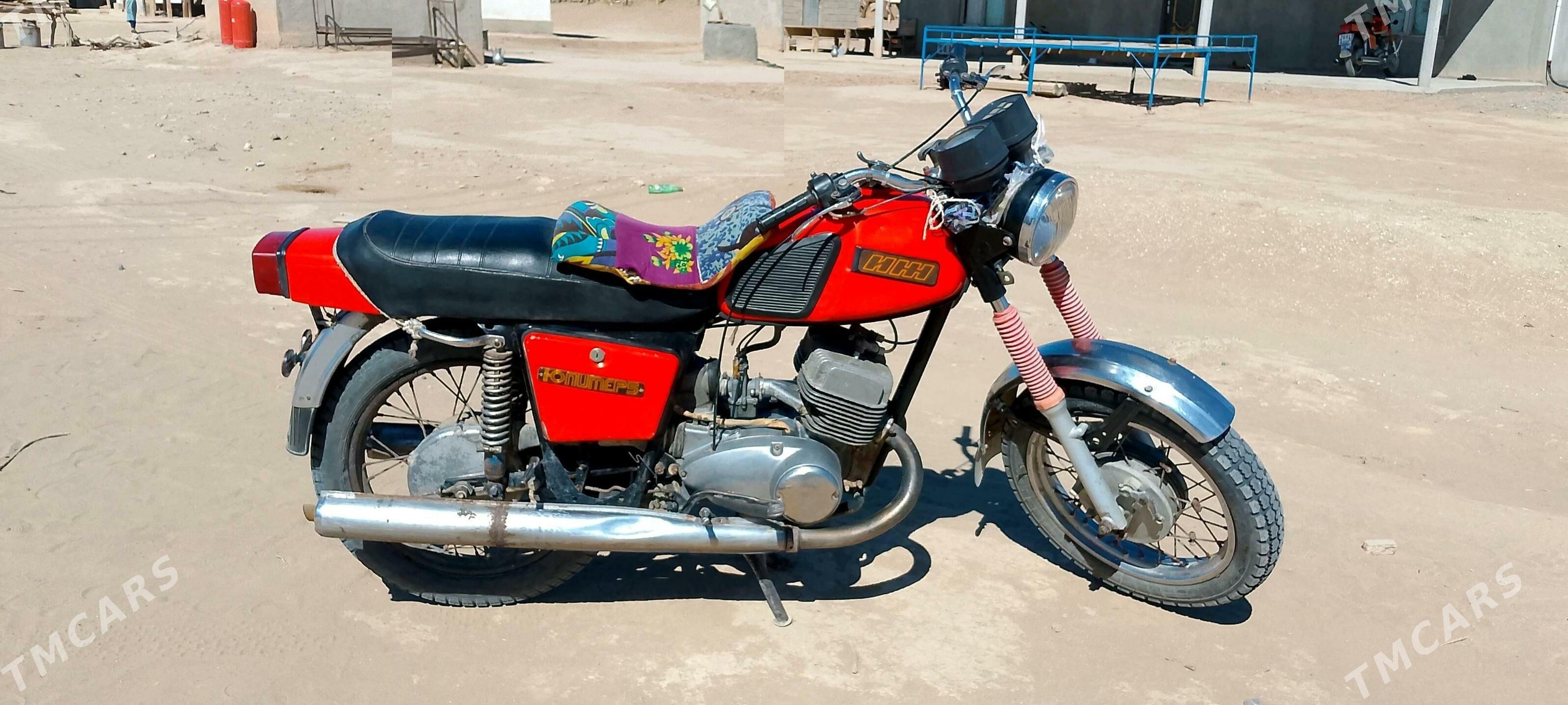 Iž Ýupiter 1986 - 12 000 TMT - Ак-Бугдайский этрап - img 2