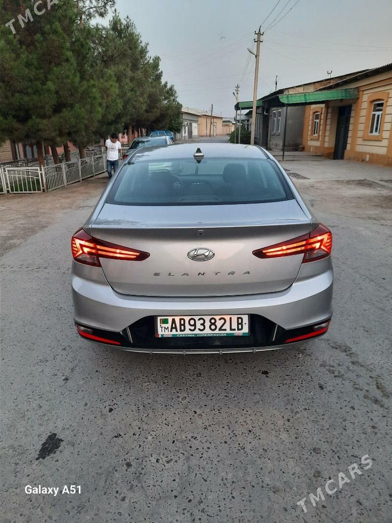 Hyundai Elantra 2020 - 225 000 TMT - Türkmenabat - img 7