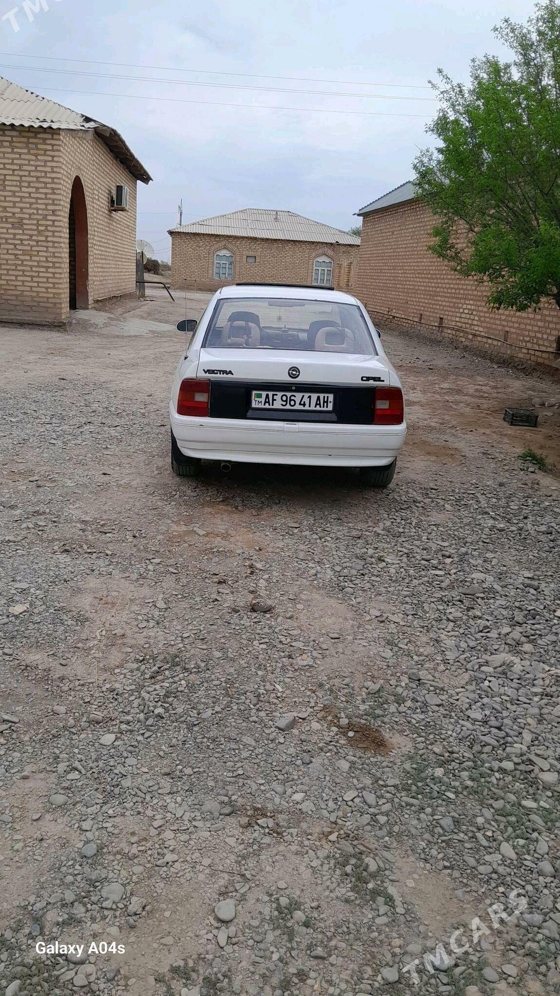 Opel Vectra 1989 - 30 000 TMT - Серахс - img 3