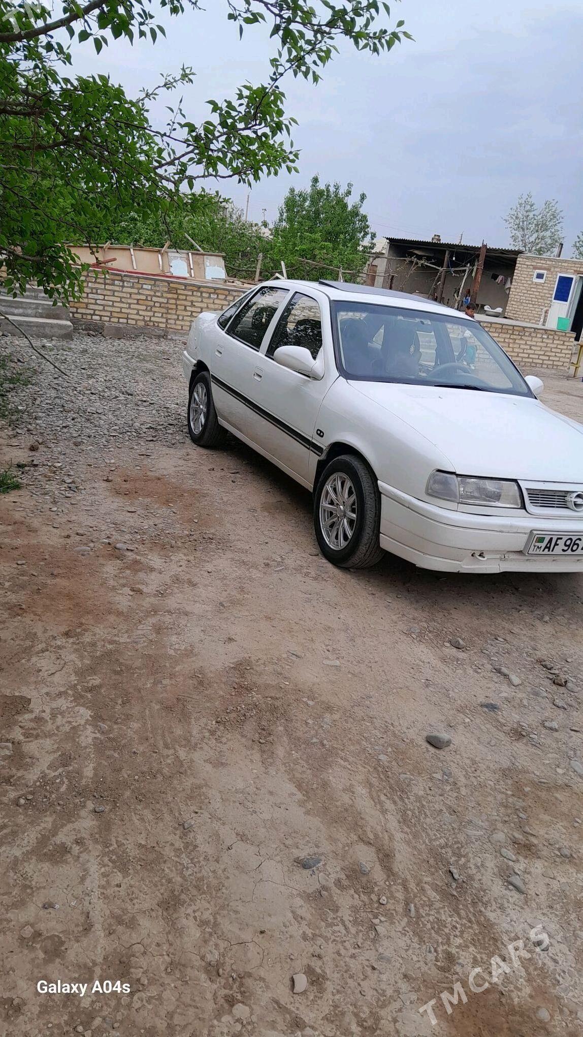 Opel Vectra 1989 - 30 000 TMT - Серахс - img 5