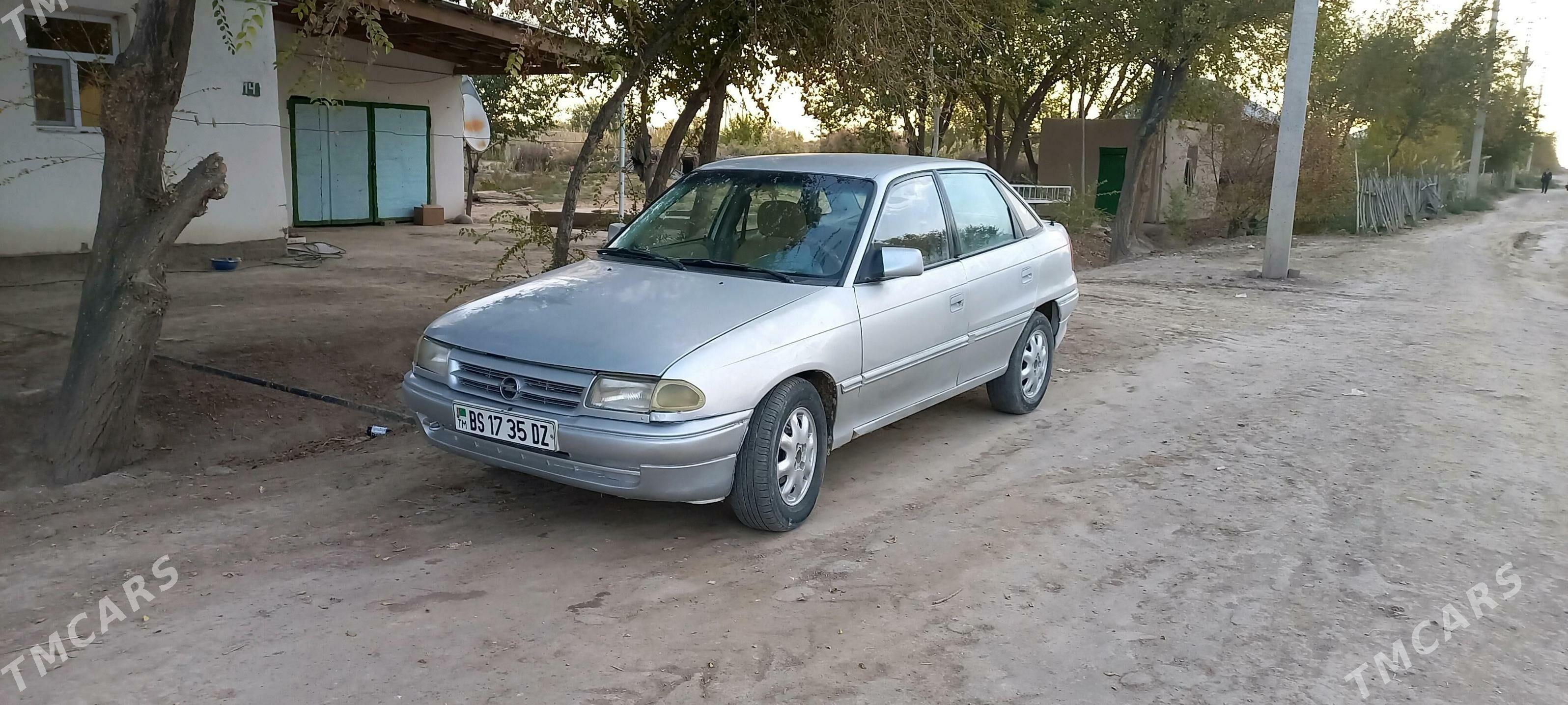 Opel Astra 1993 - 40 000 TMT - Türkmenbaşy etr. - img 1