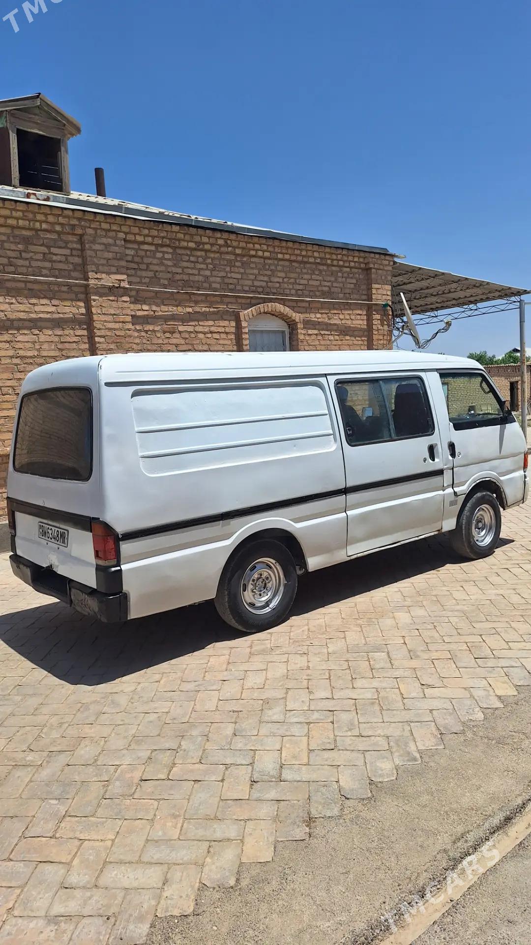 Mazda B2000 1993 - 35 000 TMT - Туркменгала - img 5