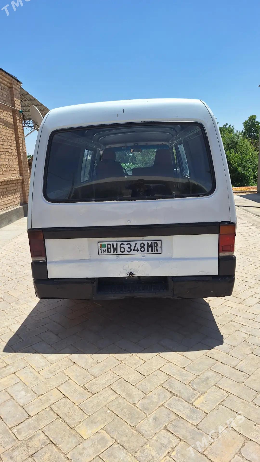Mazda B2000 1993 - 35 000 TMT - Туркменгала - img 6