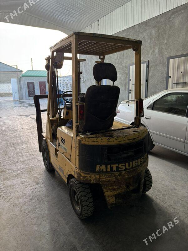 Kara Forklift 2005 - 60 000 TMT - Кипджак - img 2