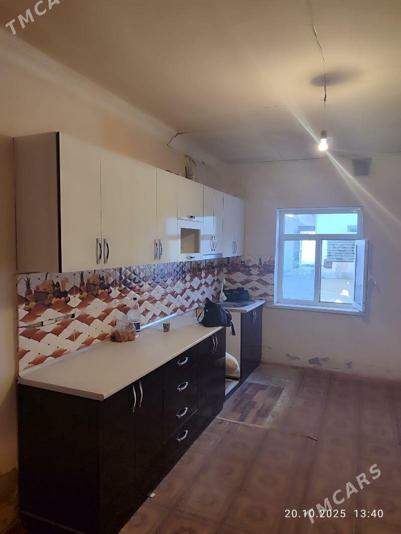 3х комн. кв-ра. - Туркменабат - img 7