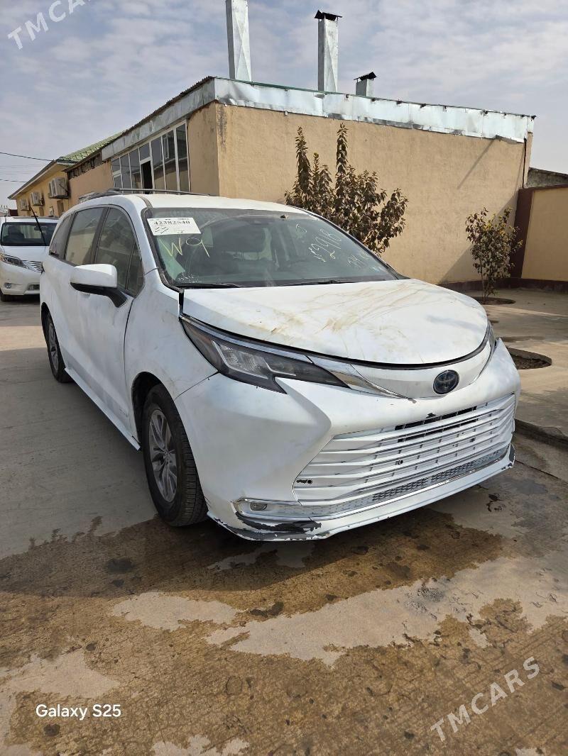 Toyota Sienna 2022 - 420 000 TMT - Ашхабад - img 4