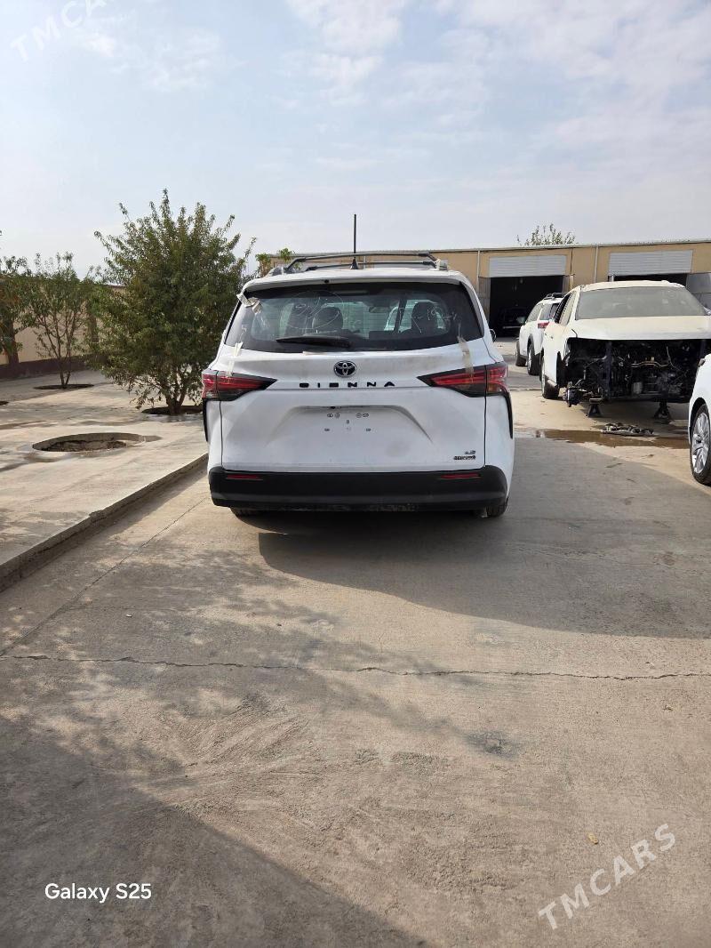 Toyota Sienna 2022 - 420 000 TMT - Ашхабад - img 1