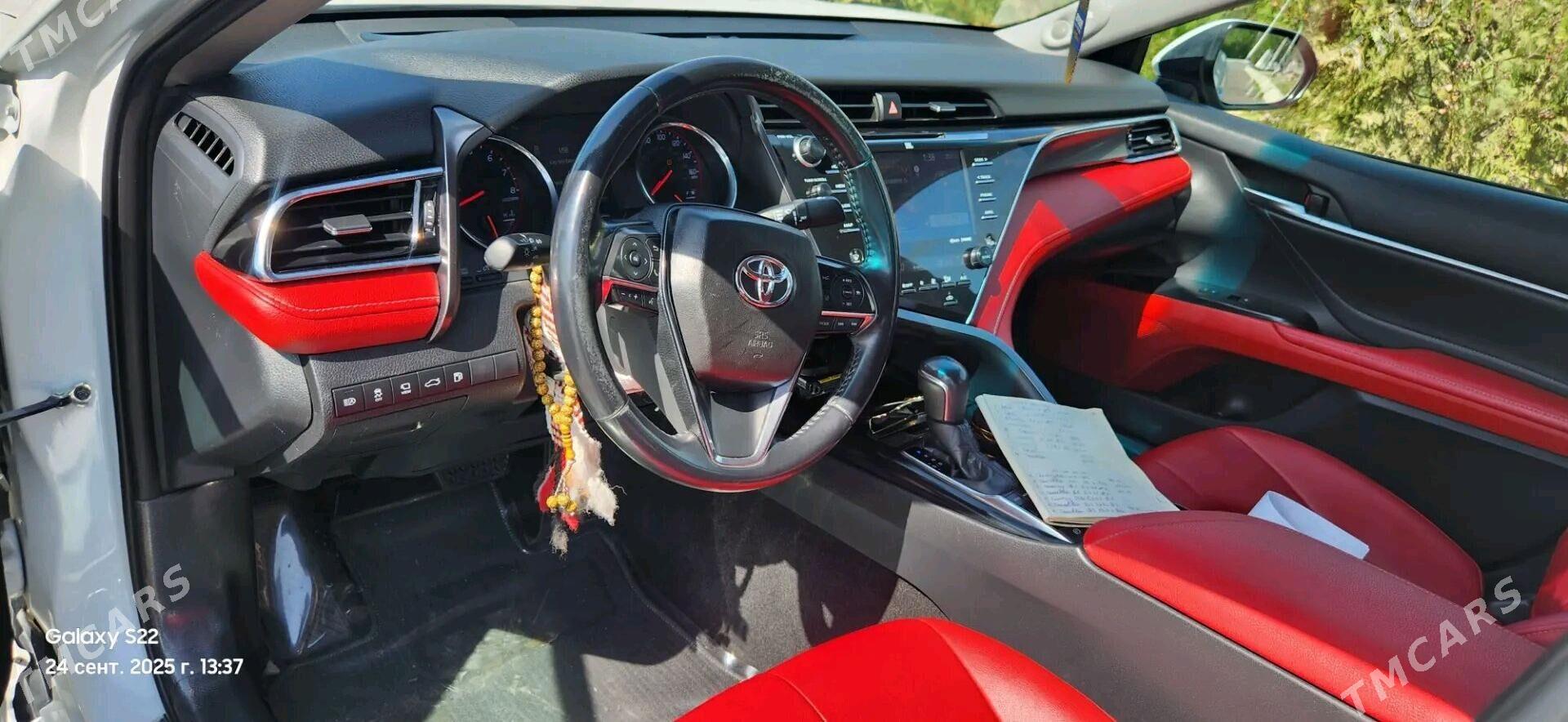 Toyota Camry 2018 - 360 000 TMT - Aşgabat - img 5