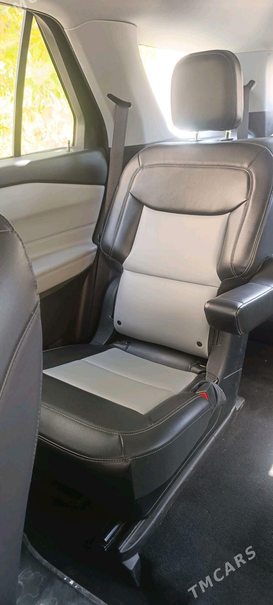 Ford Explorer 2022 - 475 000 TMT - Дашогуз - img 8