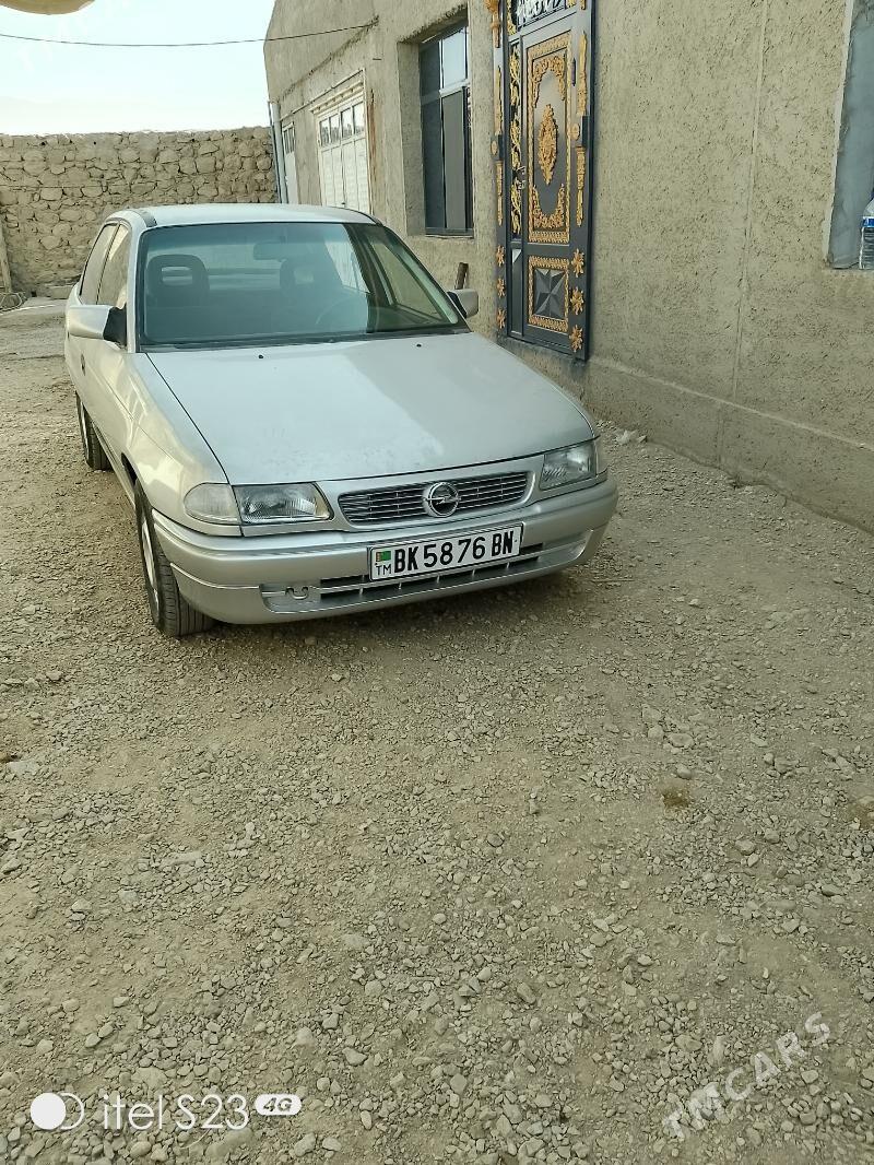 Opel Astra 1993 - 40 000 TMT - Джебел - img 1