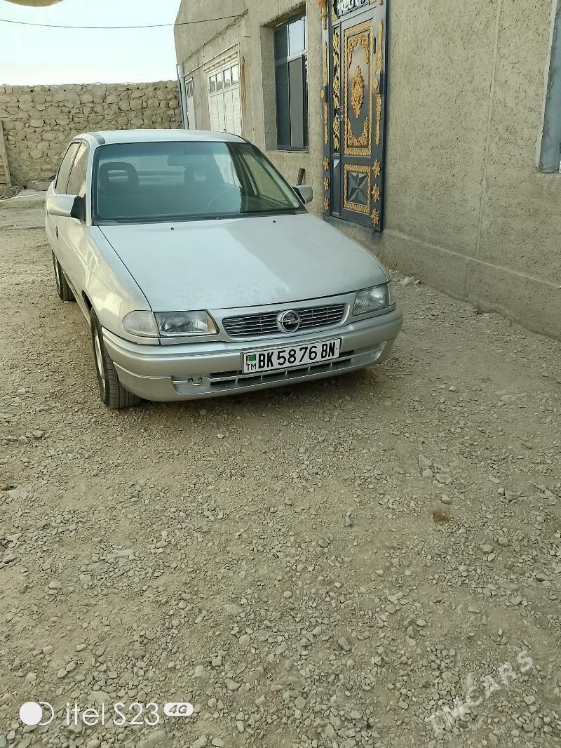 Opel Astra 1993 - 40 000 TMT - Джебел - img 4