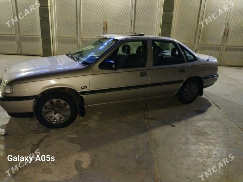 Opel Vectra 1990 - 40 000 TMT - Mary - img 1