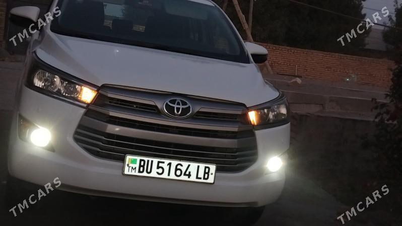 Toyota Innova 2020 - 260 000 TMT - Ходжамбаз - img 6
