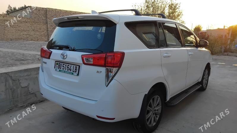 Toyota Innova 2020 - 260 000 TMT - Ходжамбаз - img 7