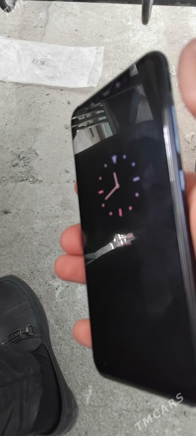 XiaomiM8 - Векильбазар - img 1