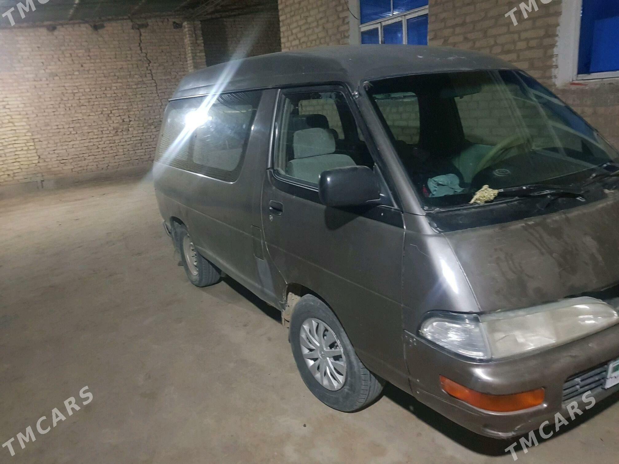 Toyota Town Ace 1992 - 22 000 TMT - Саят - img 1