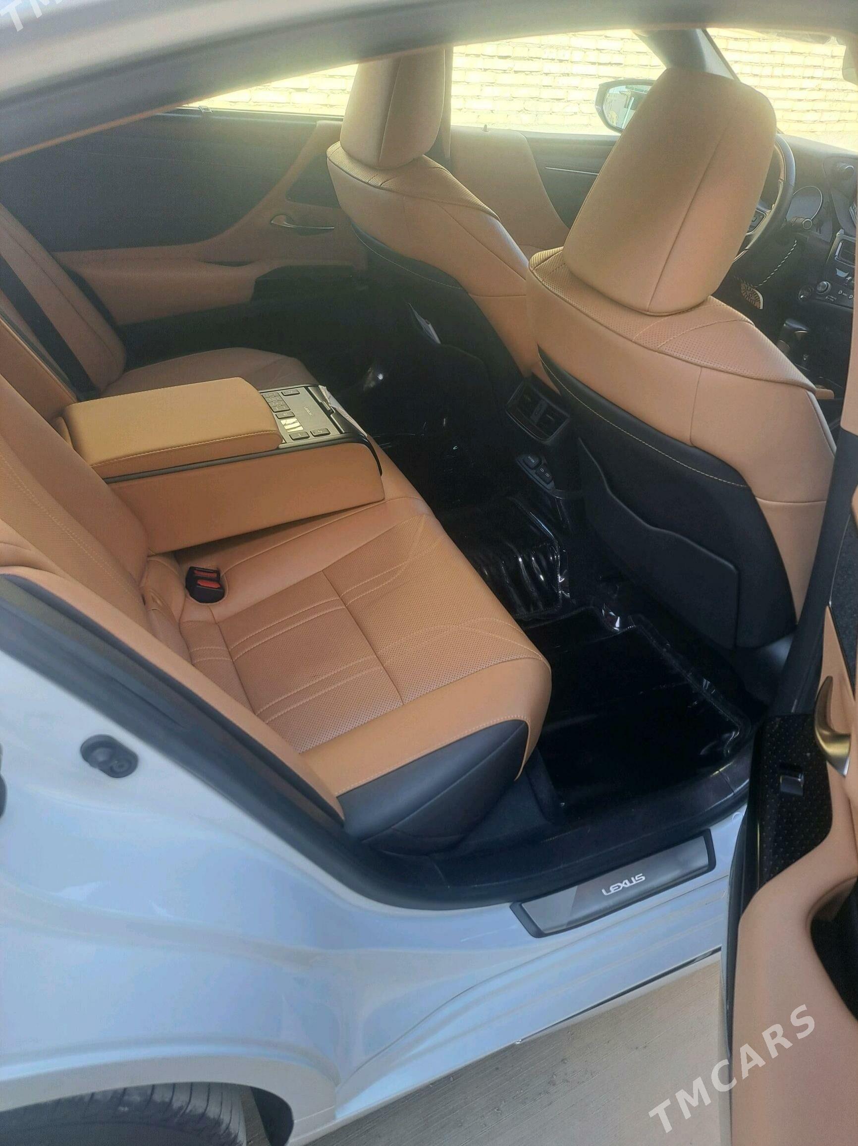 Lexus ES 350 2023 - 920 000 TMT - Bäherden - img 4