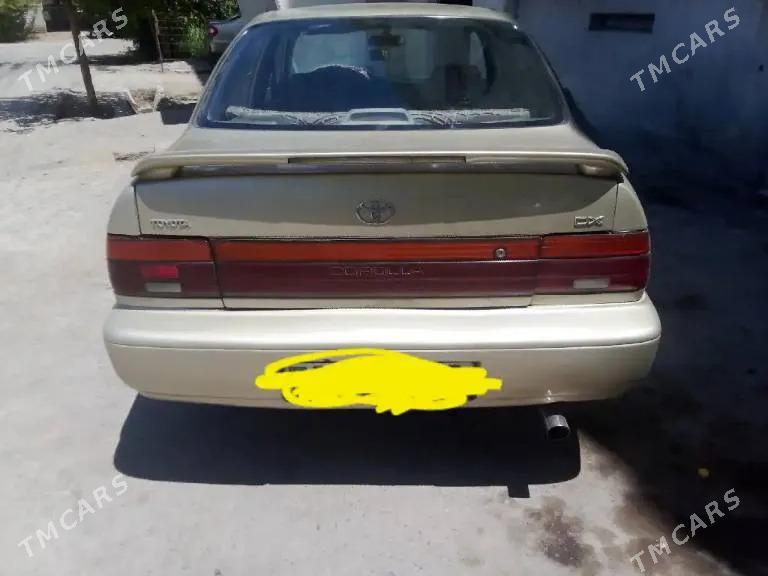 Toyota Corolla 1994 - 60 000 TMT - Türkmenabat - img 4