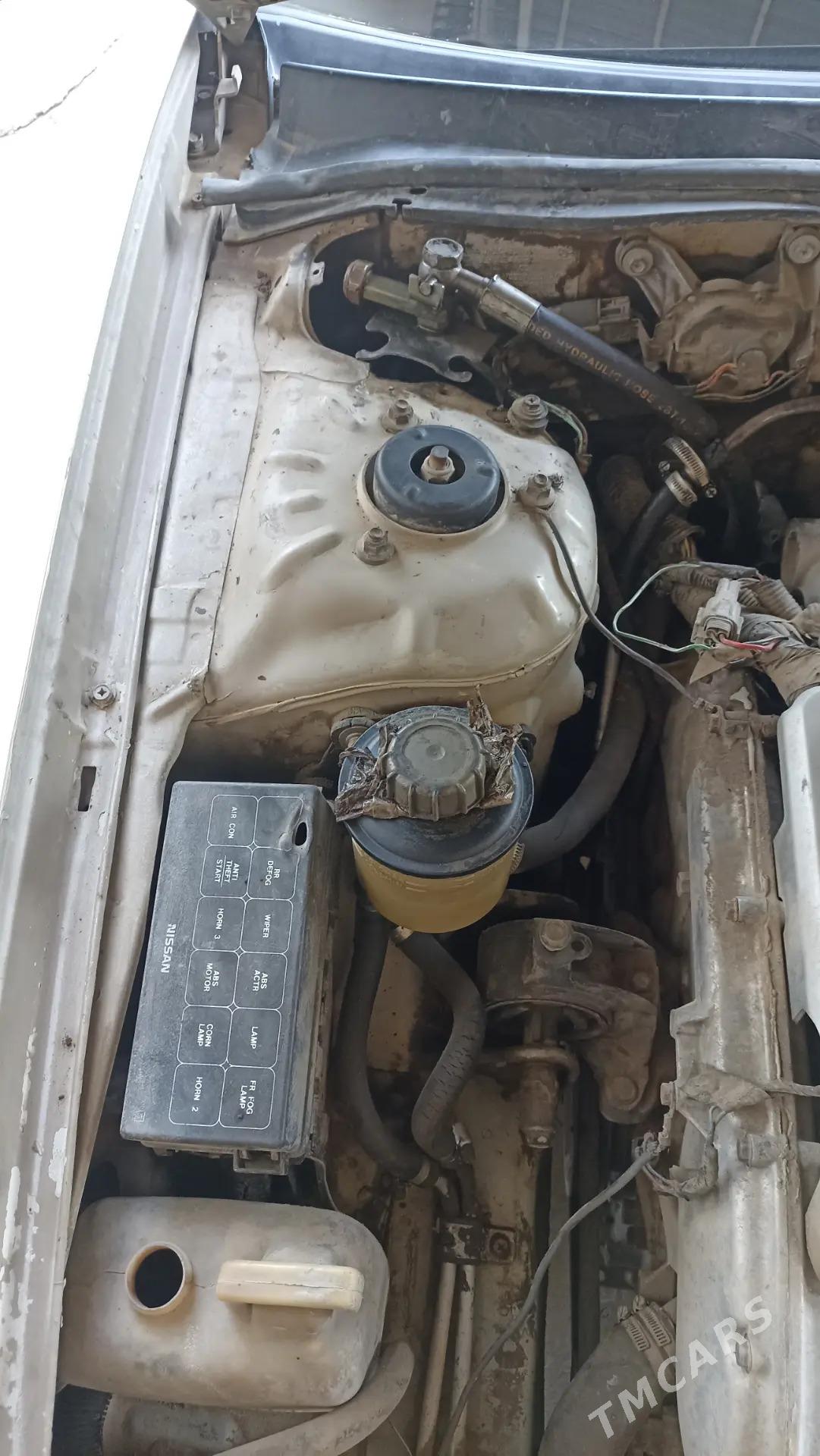 Nissan Maxima 1997 - 70 000 TMT - Туркменабат - img 8