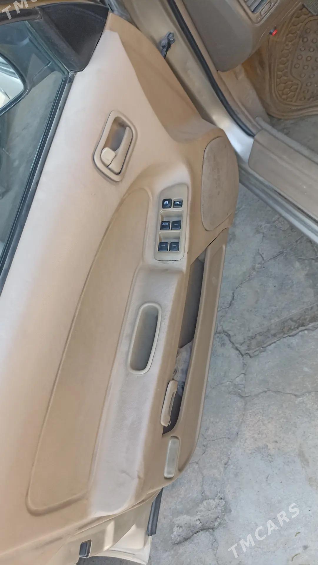 Nissan Maxima 1997 - 70 000 TMT - Туркменабат - img 3