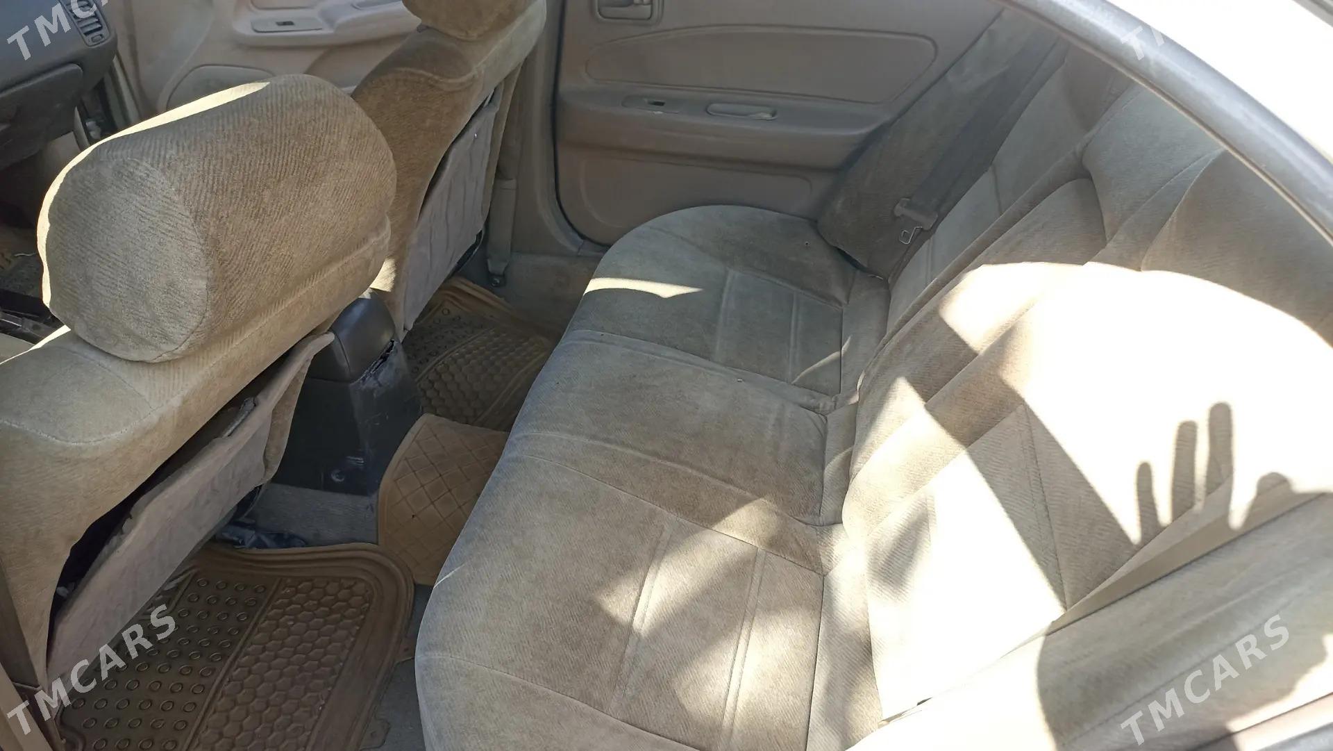 Nissan Maxima 1997 - 70 000 TMT - Туркменабат - img 4
