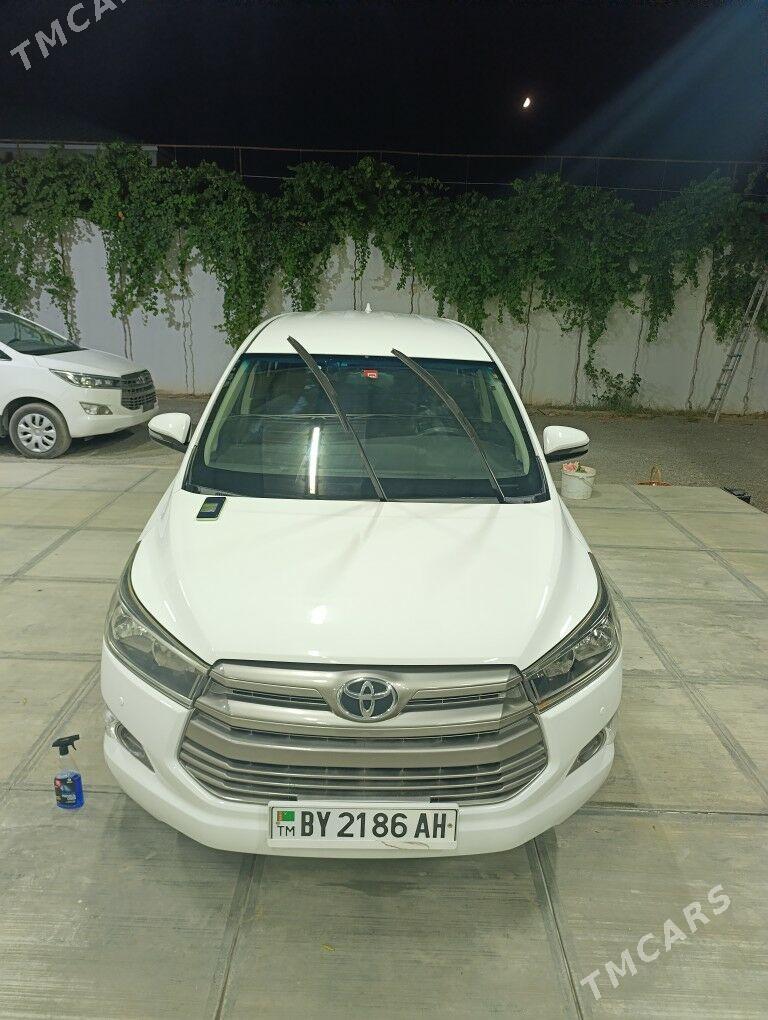 Toyota Innova 2020 - 245 000 TMT - Гёкдепе - img 2
