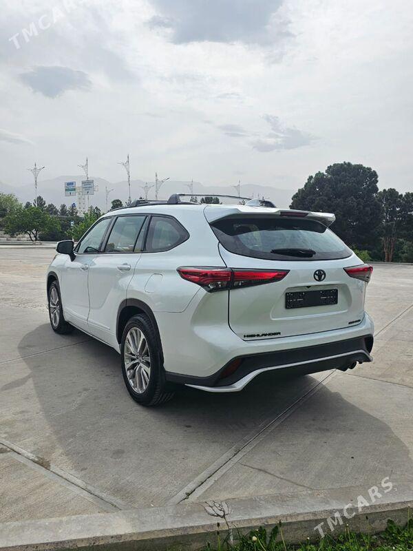 Toyota Highlander 2022 - 520 000 TMT - Aşgabat - img 3