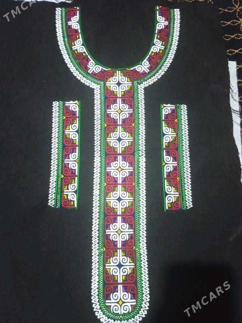 ýomut ýaka kampýuterde dikilen - Türkmenbaşy - img 1