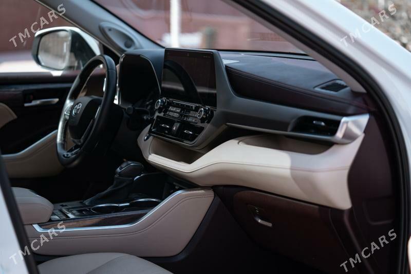 Toyota Highlander 2020 - 610 000 TMT - Мары - img 7
