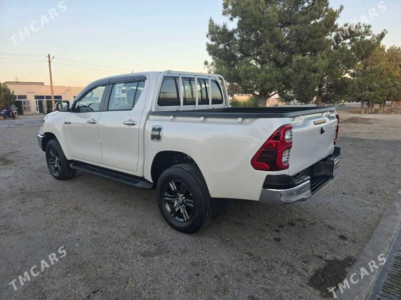Toyota Hilux 2025 - 725 000 TMT - Ашхабад - img 6