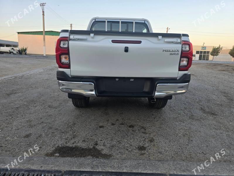 Toyota Hilux 2025 - 725 000 TMT - Ашхабад - img 2