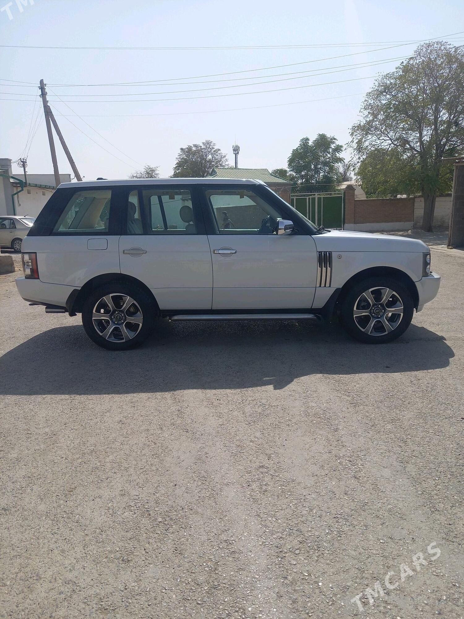 Land Rover Range Rover 2002 - 300 000 TMT - Кака - img 2