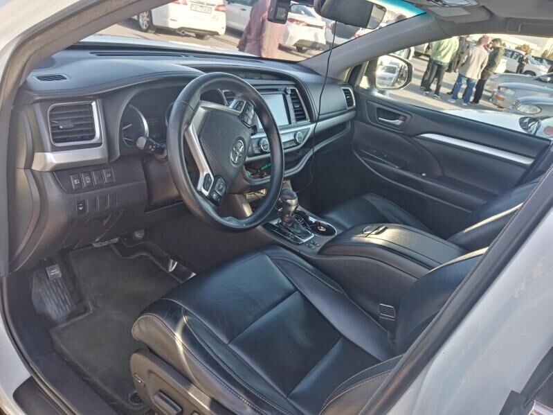 Toyota Highlander 2018 - 480 000 TMT - Сакар - img 8