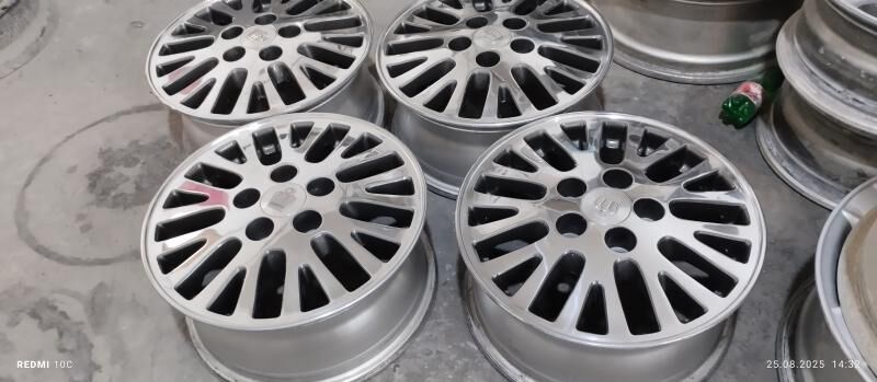 crown r15 5 000 TMT - Türkmenabat - img 1