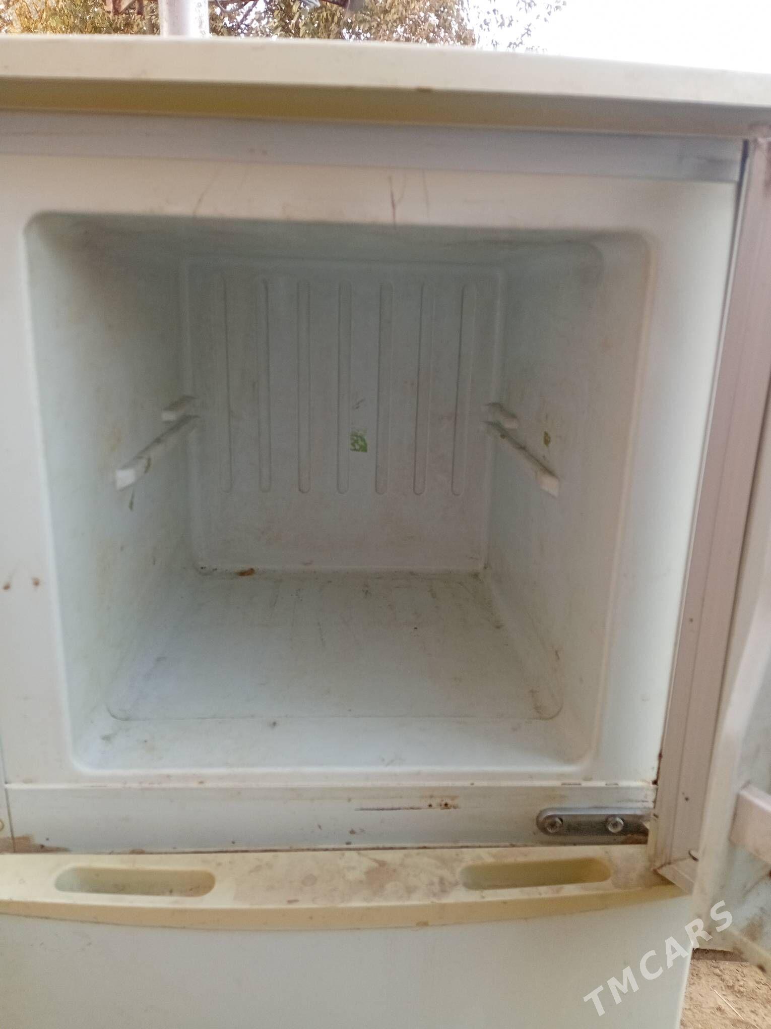 Holodilnik - Мургап - img 1