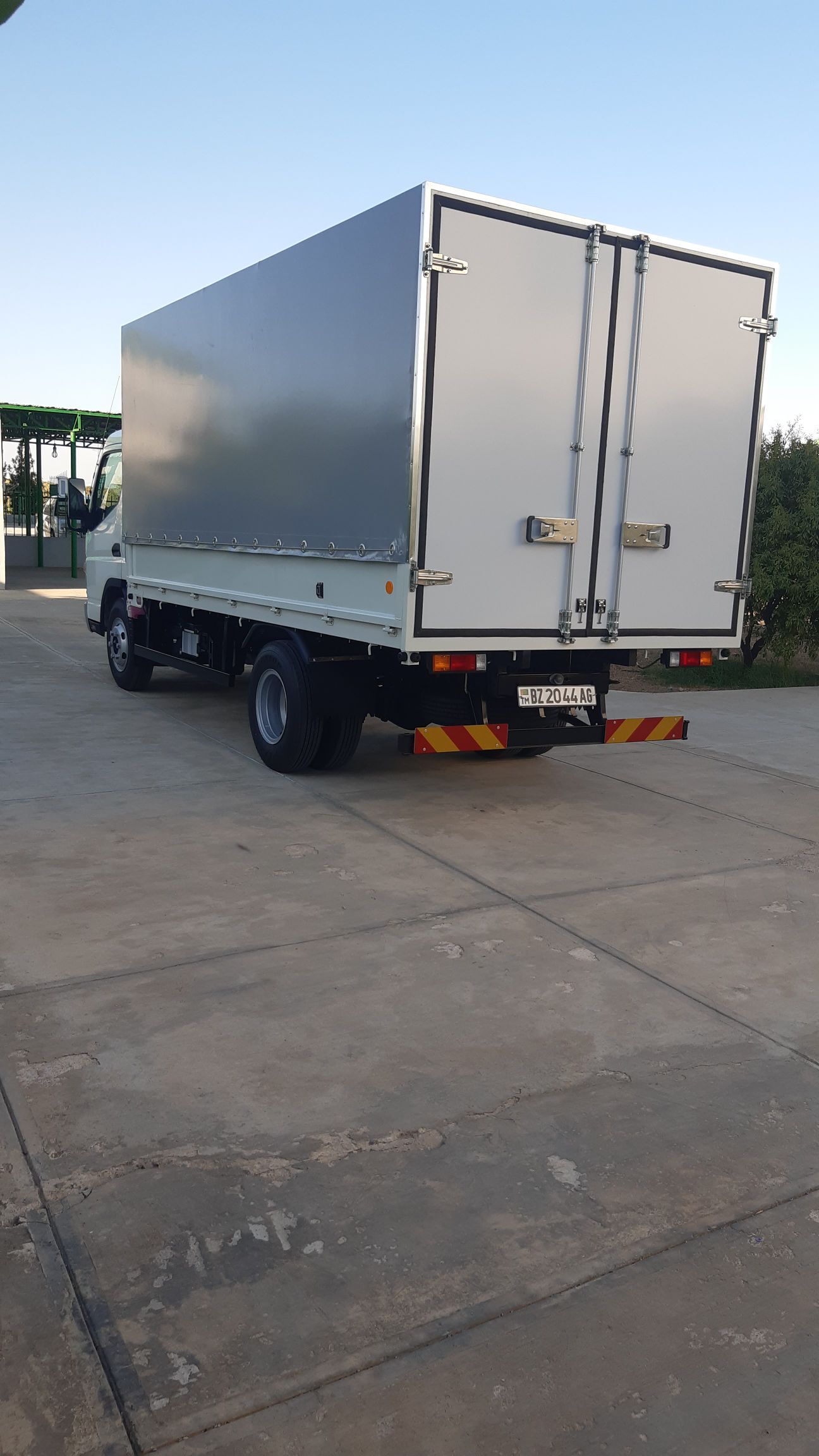 Mitsubishi Canter 2025 - 530 000 TMT - "Алтын Асыр" Гундогар базары ( Толкучка) - img 9