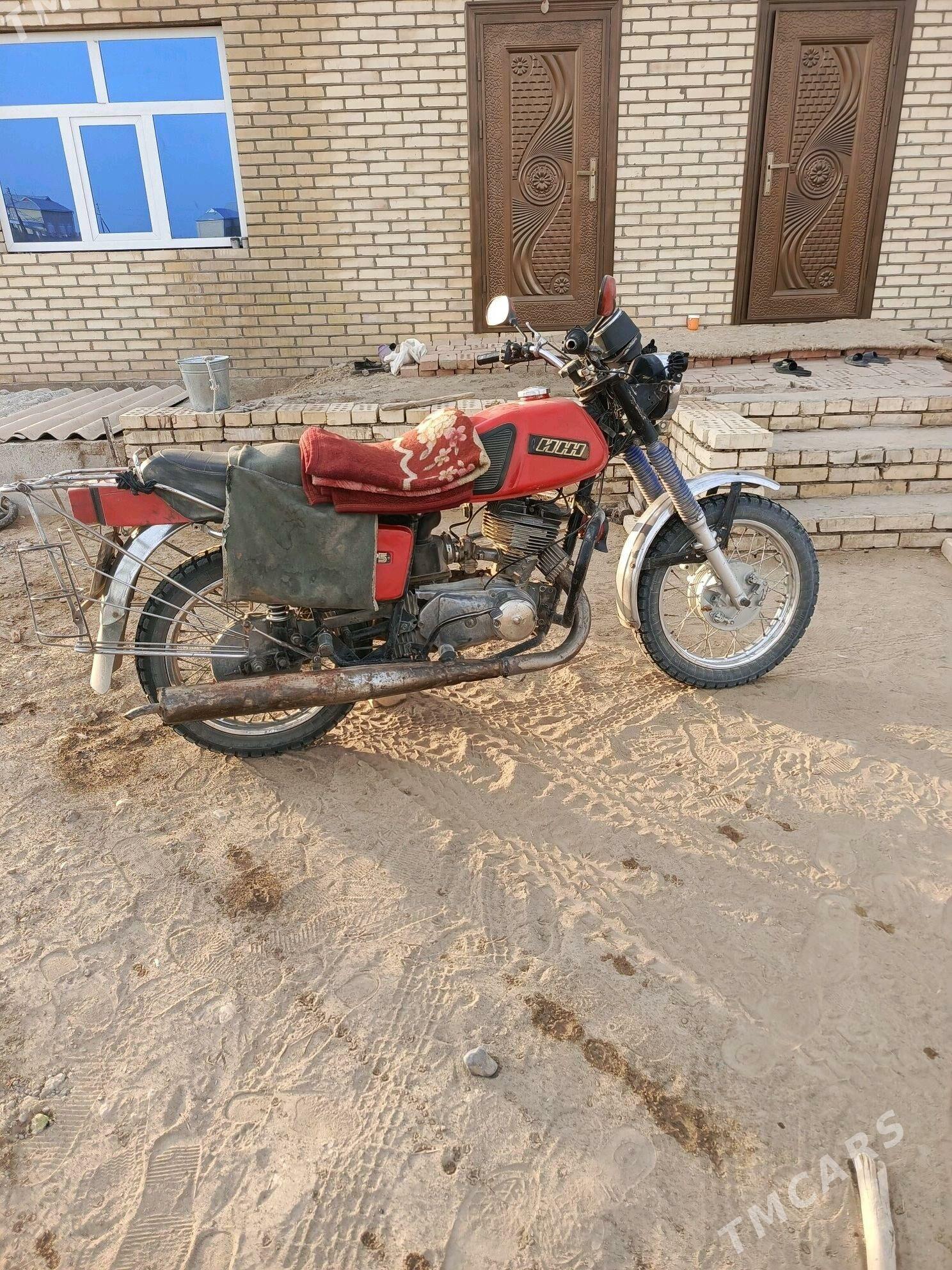 Iž Planeta 5 2015 - 10 000 TMT - Sakarçäge - img 1