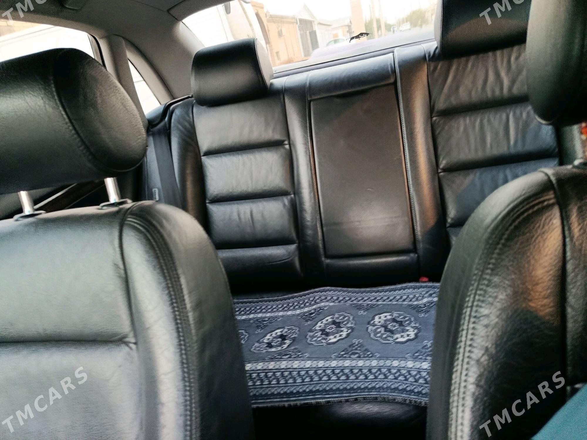 Audi A4 2003 - 60 000 TMT - Мары - img 3