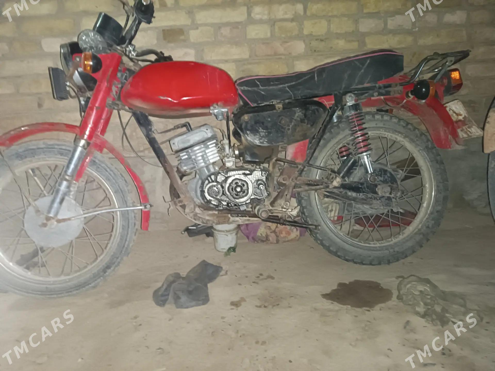 Ural 4320 1985 - 6 000 TMT - Туркменгала - img 1