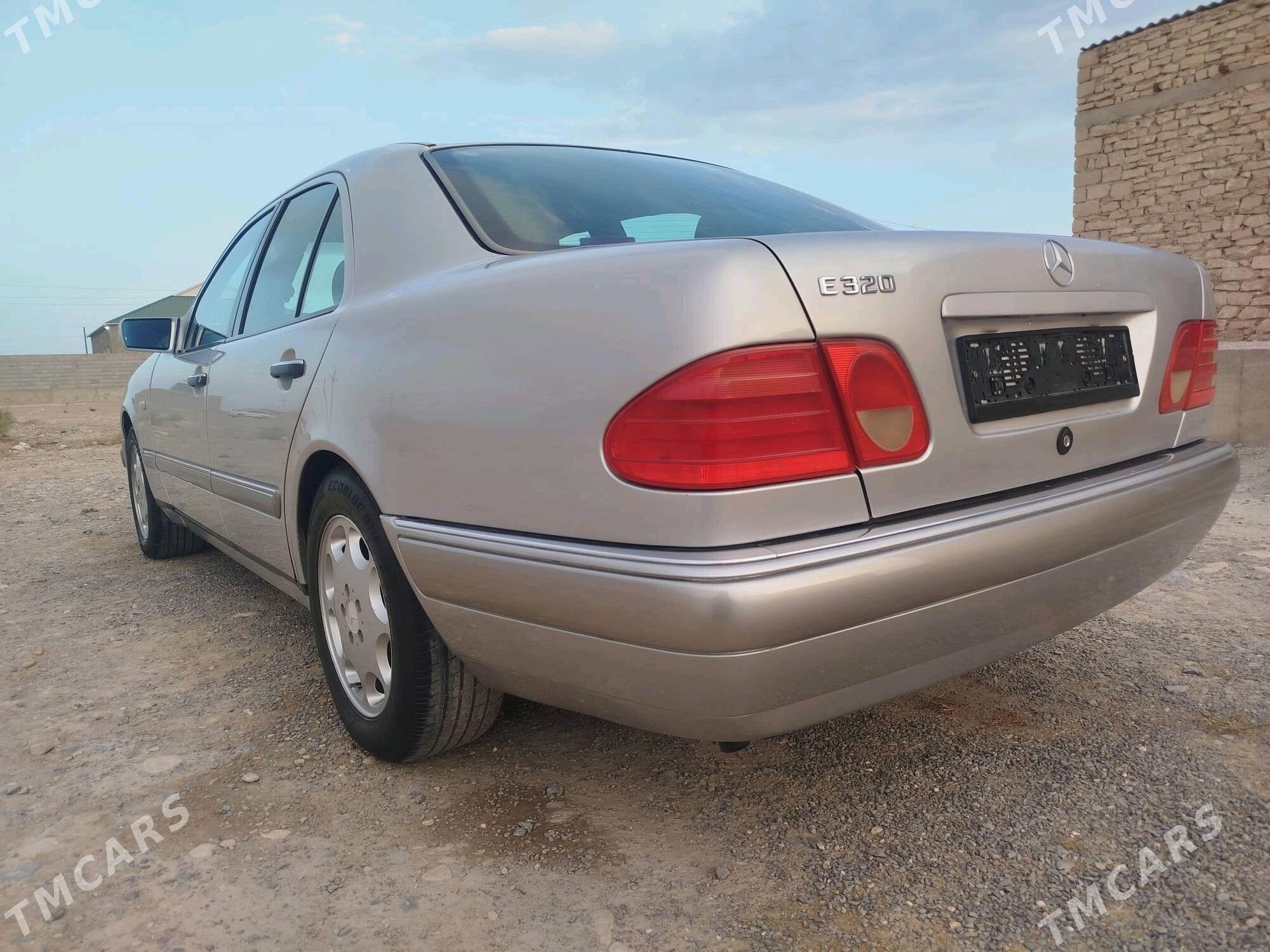 Mercedes-Benz E320 1996 - 107 000 TMT - Гызыларбат - img 6