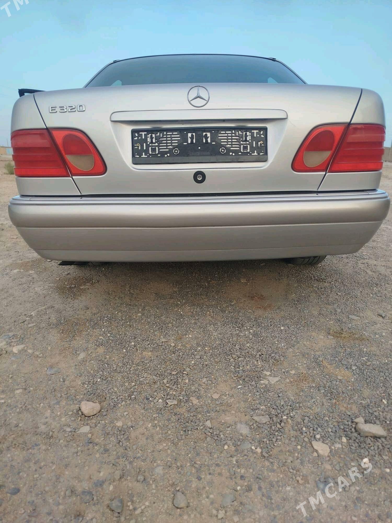 Mercedes-Benz E320 1996 - 107 000 TMT - Гызыларбат - img 3