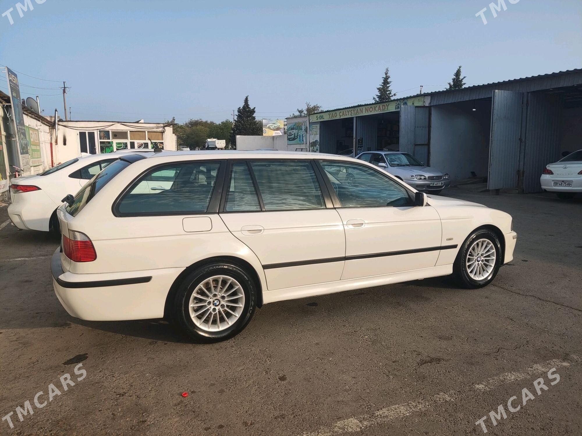 BMW E39 2002 - 110 000 TMT - Türkmenbaşy - img 3
